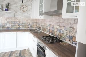 Продається 2-кімнатна квартира 78 кв. м у Вінниці