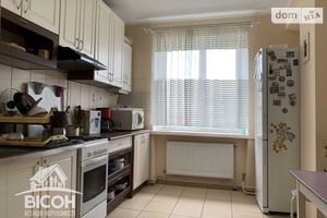 Продається 3-кімнатна квартира 63 кв. м у Тернополі