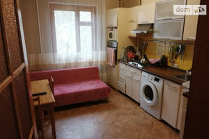 Продается 4-комнатная квартира 80 кв. м в Херсоне
