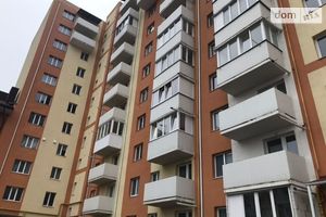 Продается 1-комнатная квартира 56.6 кв. м в Ровно