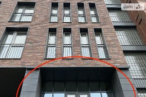 Продається офіс 60 кв. м в нежитловому приміщені в житловому будинку