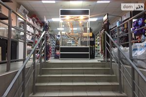 Продається об'єкт сфери послуг 309 кв. м в 5-поверховій будівлі