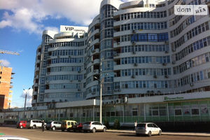 Продається офіс 81.2 кв. м в нежитловому приміщені в житловому будинку
