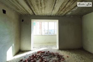 Продается 2-комнатная квартира 73 кв. м в Ивано-Франковске