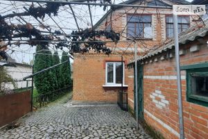 Продается дом на 2 этажа 42 кв. м с бассейном