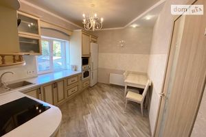 Продається 2-кімнатна квартира 45 кв. м у Миколаєві