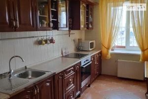 Продається 2-кімнатна квартира 65 кв. м у Хмельницькому