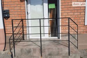 Продається офіс 68 кв. м в нежитловому приміщені в житловому будинку