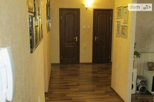 Сдается в аренду 3-комнатная квартира 60 кв. м в Виннице