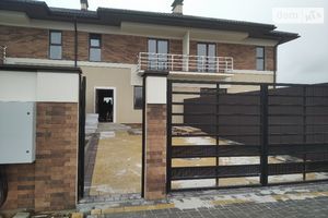 Продається будинок 2 поверховий 130 кв. м з бесідкою