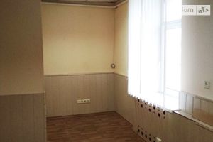 Сдается в аренду офис 34 кв. м в торгово-офисном центре