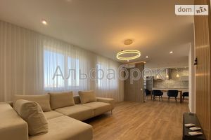 Продается 3-комнатная квартира 110 кв. м в Киеве