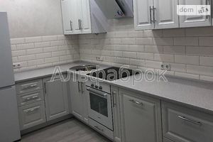 Сдается в аренду 3-комнатная квартира 70 кв. м в Киеве