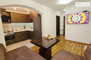 Продается 2-комнатная квартира 45 кв. м в Днепре