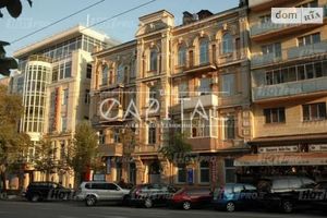 Сдается в аренду 3-комнатная квартира 105 кв. м в Киеве