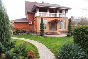 Продается дом на 2 этажа 180 кв. м с бассейном