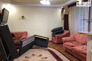 Продается 3-комнатная квартира 108 кв. м в Одессе