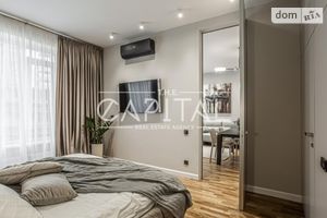 Продается 3-комнатная квартира 80 кв. м в Киеве