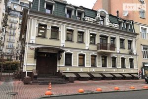 Продається адміністративна будівля 1153.2 кв.м