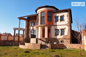 Продается дом на 2 этажа 450 кв. м с камином