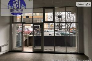Сдается в аренду помещения свободного назначения 86.7 кв. м в 9-этажном здании