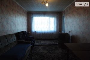 Продається 4-кімнатна квартира 75 кв. м у Кривому Розі