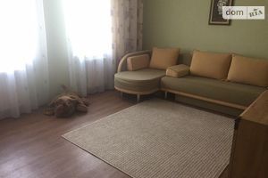 Сдается в оренду частина будинку 80 кв. м с басейном