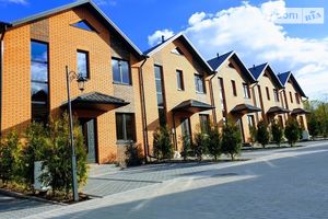 Продается дом на 2 этажа 90 кв. м с мансардой