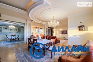 Продається 3-кімнатна квартира 192 кв. м у Запоріжжі