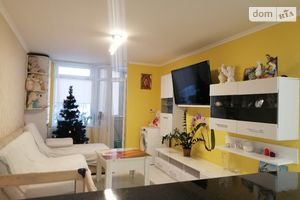 Продается 1-комнатная квартира 52.8 кв. м в Тернополе