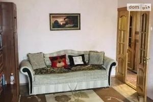 Продается 4-комнатная квартира 74 кв. м в Херсоне