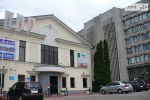 Здається в оренду офіс 35 кв. м в адміністративній будівлі