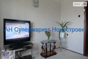 Продается 4-комнатная квартира 79.2 кв. м в Полтаве
