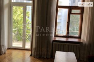 Продается 2-комнатная квартира 78 кв. м в Киеве