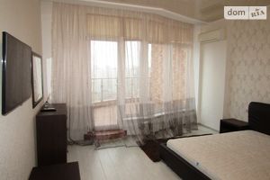 Здається в оренду 3-кімнатна квартира 128.6 кв. м у Одесі