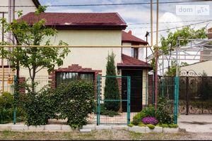 Продается дом на 2 этажа 160 кв. м с бассейном