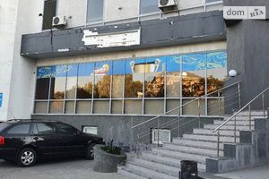 Сдается в аренду торгово-офисный центр 120 кв. м в 3-этажном здании