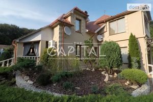 Продается дом на 2 этажа 800 кв. м с гаражом