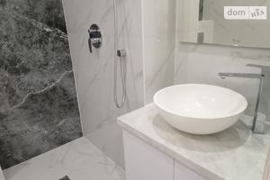 Продается 1-комнатная квартира 35 кв. м в Тернополе