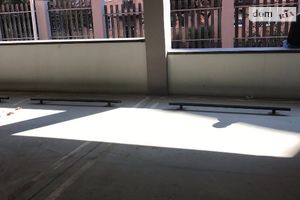 Сдается в аренду подземный паркинг под легковое авто на 13.2 кв. м