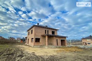 Продается дом на 2 этажа 220 кв. м с камином