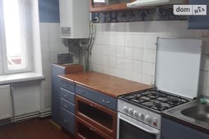 Сдается в аренду 3-комнатная квартира 60 кв. м в Ровно