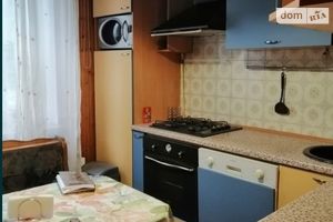 Сдается в аренду 2-комнатная квартира 60 кв. м в Чернигове