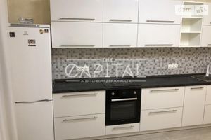 Сдается в аренду 3-комнатная квартира 76 кв. м в Киеве