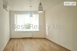 Продается 1-комнатная квартира 54.9 кв. м в Киеве