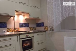 Продається 1-кімнатна квартира 39 кв. м у Рівному