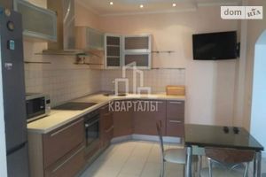 Сдается в аренду 1-комнатная квартира 47 кв. м в Киеве