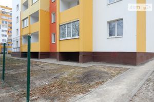 Продається приміщення вільного призначення 43.3 кв. м в 9-поверховій будівлі