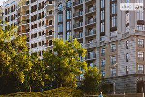 Продается 2-комнатная квартира 87.65 кв. м в Киеве