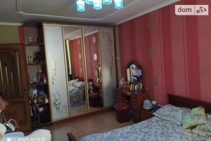 Продается 4-комнатная квартира 78.2 кв. м в Червонограде